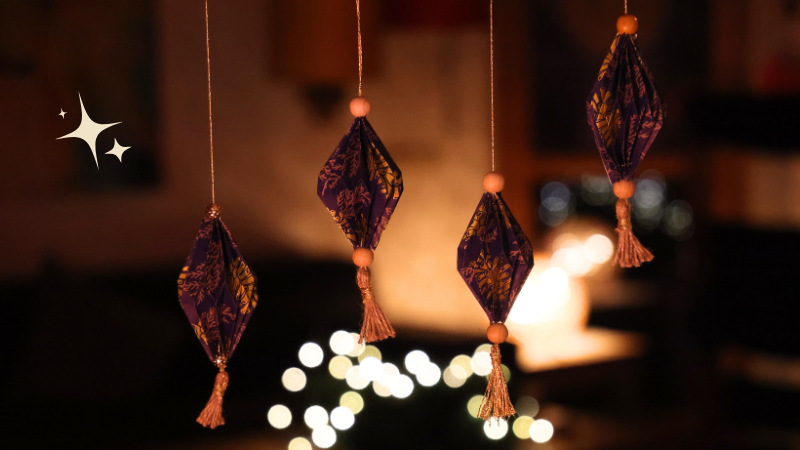 Basteln mit Geschenkpapier: Weihnachtsdiamanten selber machen (inkl. Bastelvorlage)